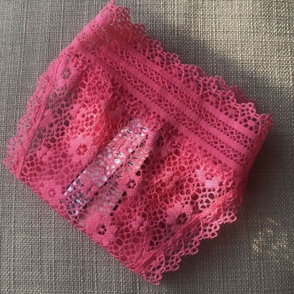 NWT Victoria’s Secret Raspberry Pink Floral Lace Embroidered Thong Panty Sz L - Picture 6 of 6